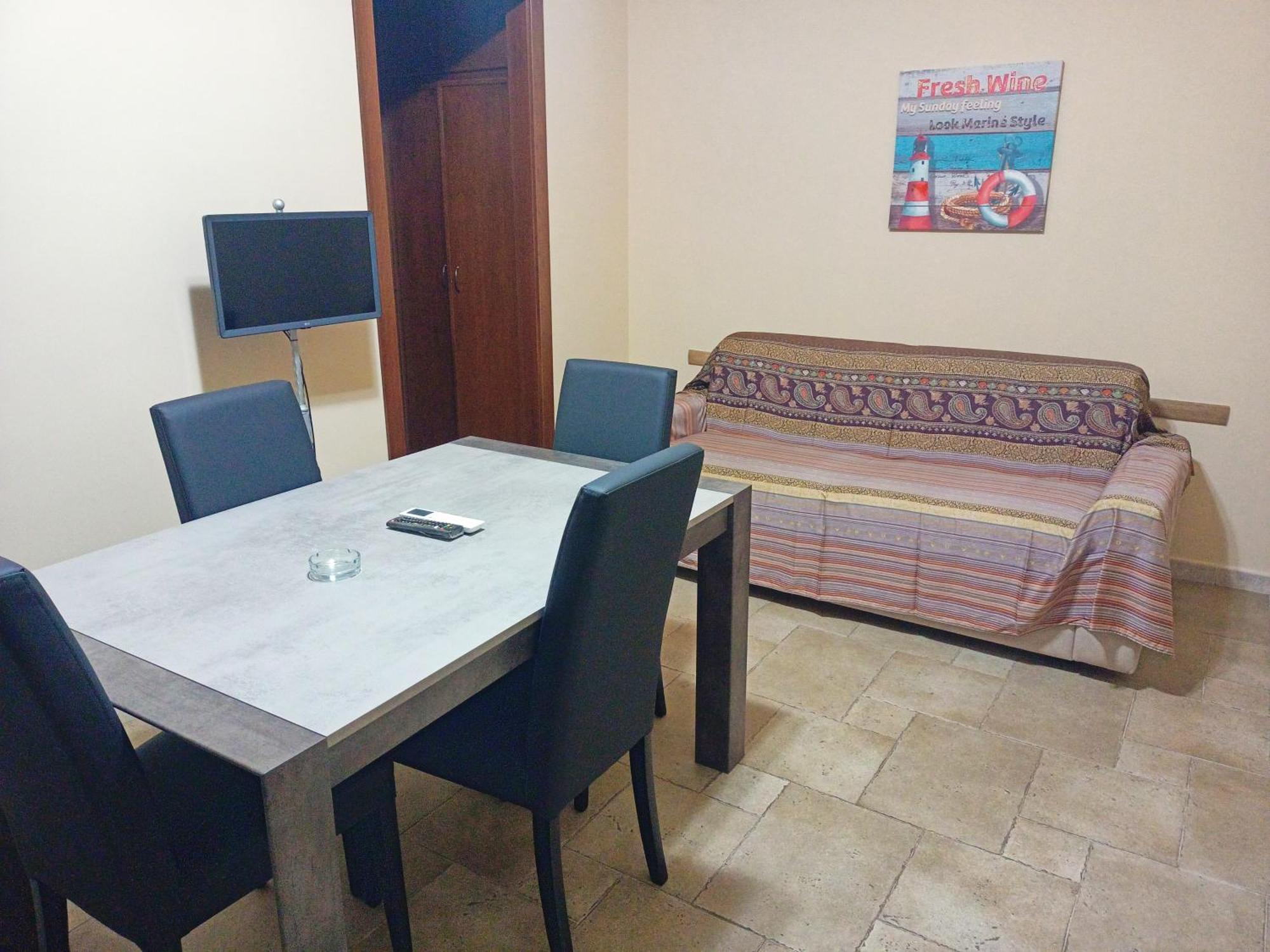 B&B Di Angela Scotellaro Palmariggi Екстер'єр фото